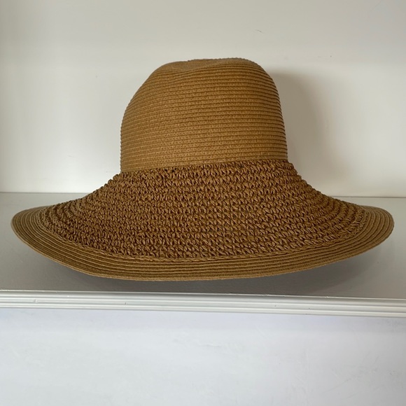 J.Crew Beach Hat 94% Paper 6% Polyester One Size Floppy Topper - Picture 1 of 10